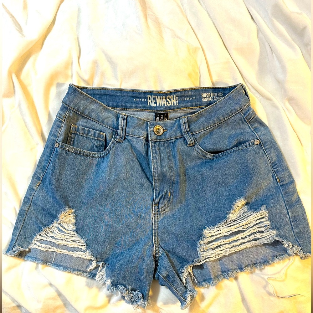 Jean shorts size 5/27